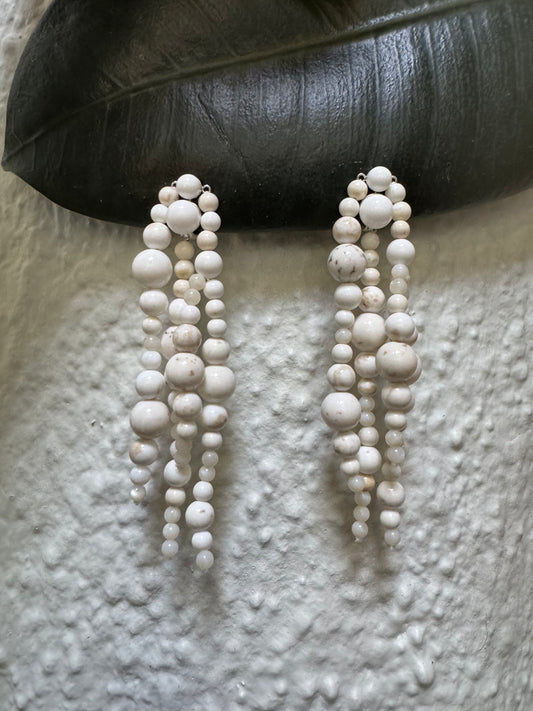 Mussels and Muscles Tripple Strand Kogolong Glyzinia Earrings