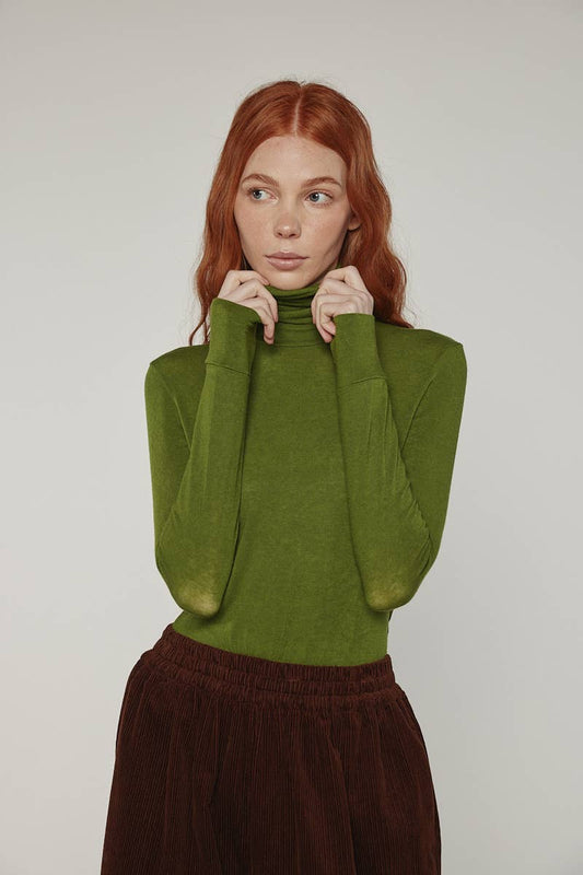 Amente Wool blend lightweight turtleneck