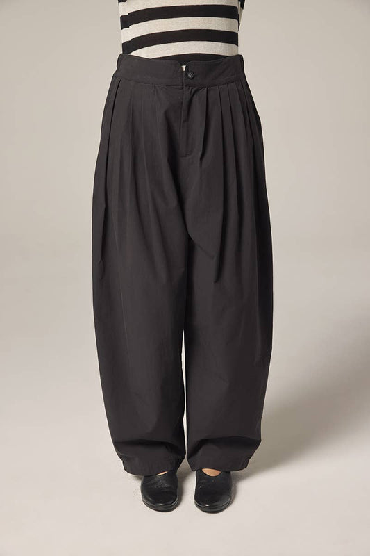Amente Back elestic pleated pants