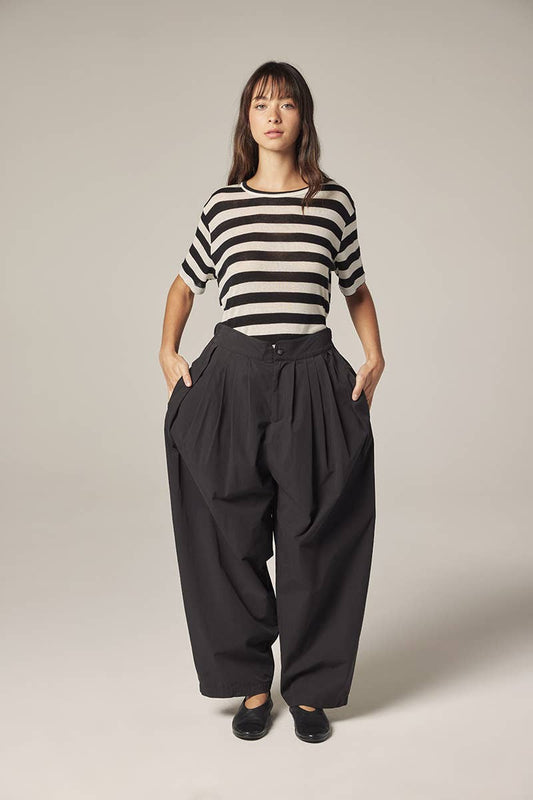 Amente Back elestic pleated pants