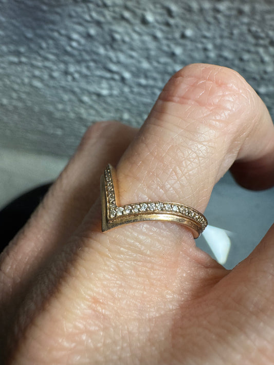 Vintage V Band 14k Rose Gold with Pave Diamonds