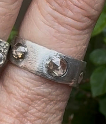Atelier Narce Diamond Path Band