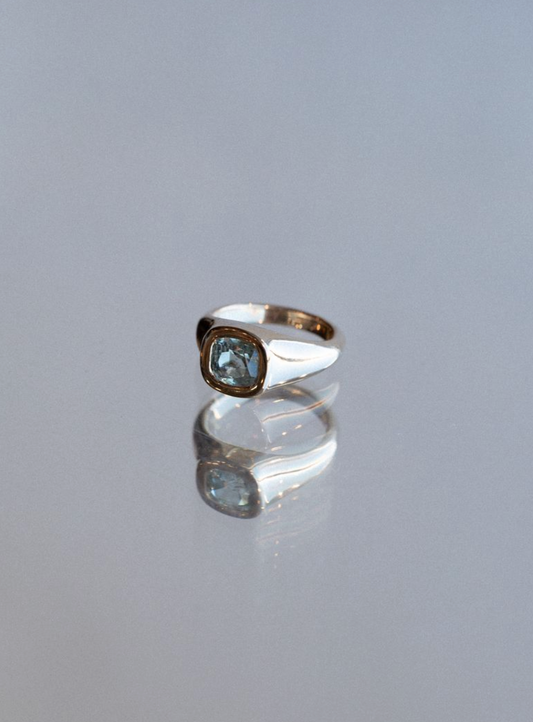 Anna Sheffield X Misfit X Everywhere Sapphire Ring Collab