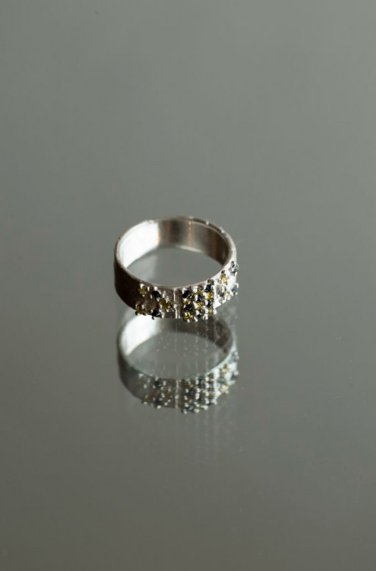 Atelier Narce Grey and Yellow Diamond Band