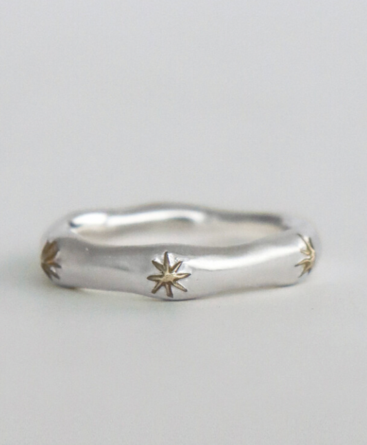 Mondo Studio Jaquard Star Ring