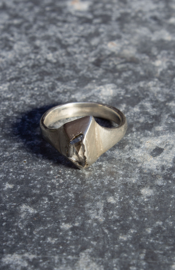Atelier Narce Diamond Apex Ring
