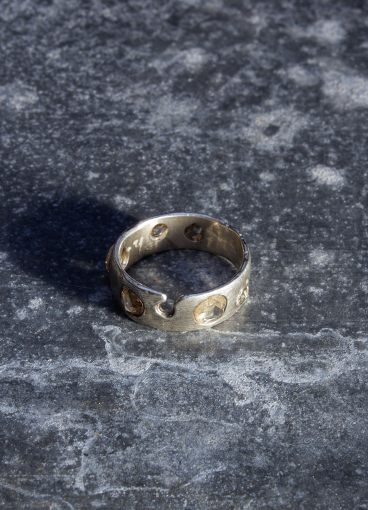 Atelier Narce Diamond Path Band