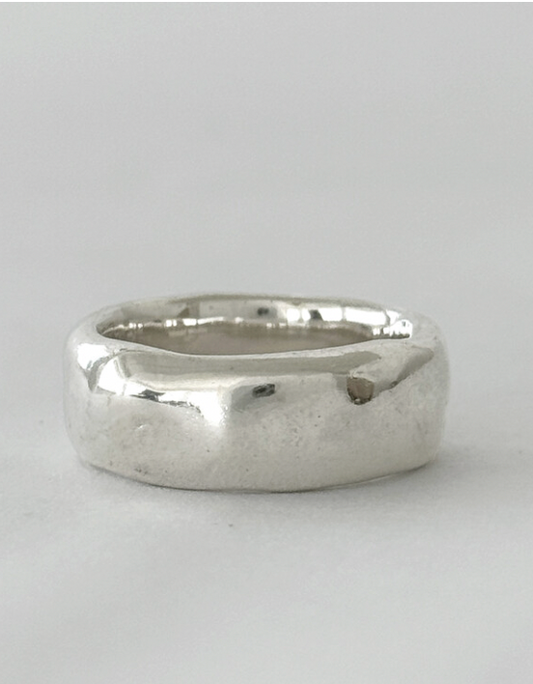 Mondo Studio Swell Ring